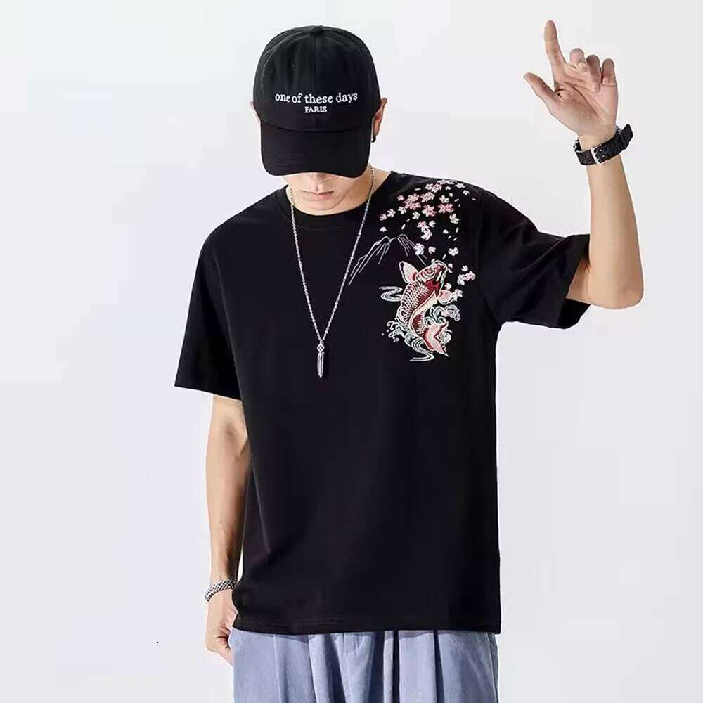 Mardi Hefxessdr Lovers Embroidered Koi Fish Summer 2025 New Men Cotton T Shirt Students Casual Tee Short Sleeves Top Loose T-shirt 4XL