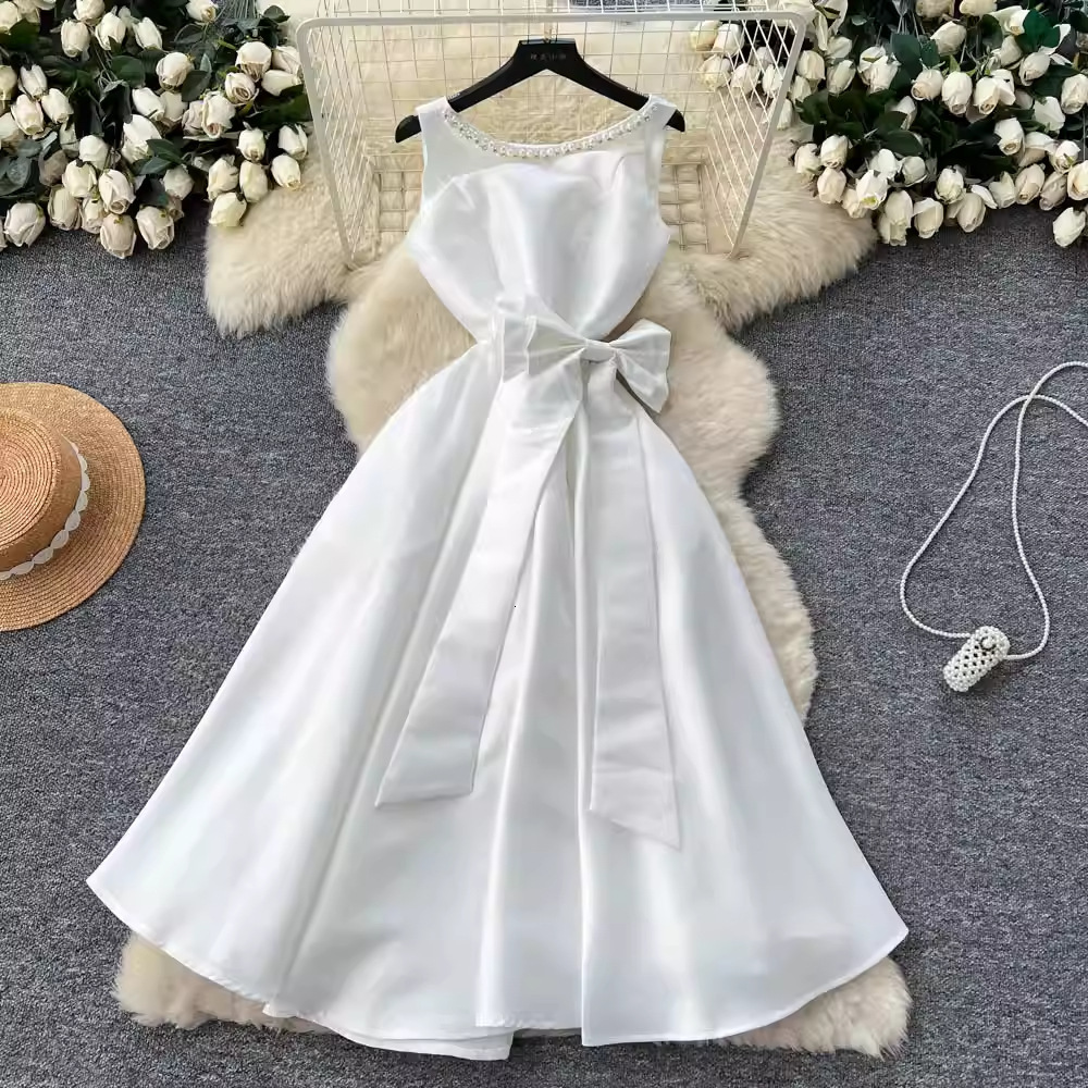 Light Luxury And Elegant Style Sleeveless A-line Dress For Women Summer Diamond-embellished Bow Waist-cinching Slimming Socialite Gown