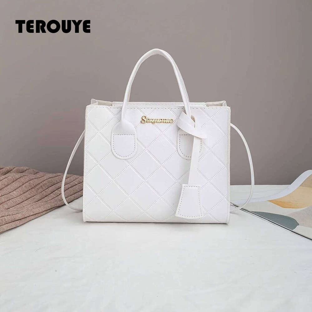 Women Vintage Shoulder Small Satchel Simple Female Crossbody Soft PU Leather Flap Bag Messenger Bags Sac Femme TEROUYE
