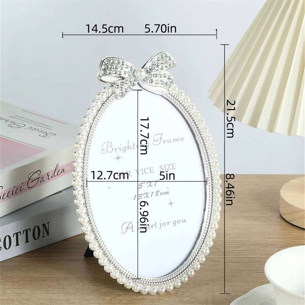 A bow shaped pearl studded diamond frame with a 3/6/7 inch oval photo frame, suitable for children's adult gifts, birthday parti H260306