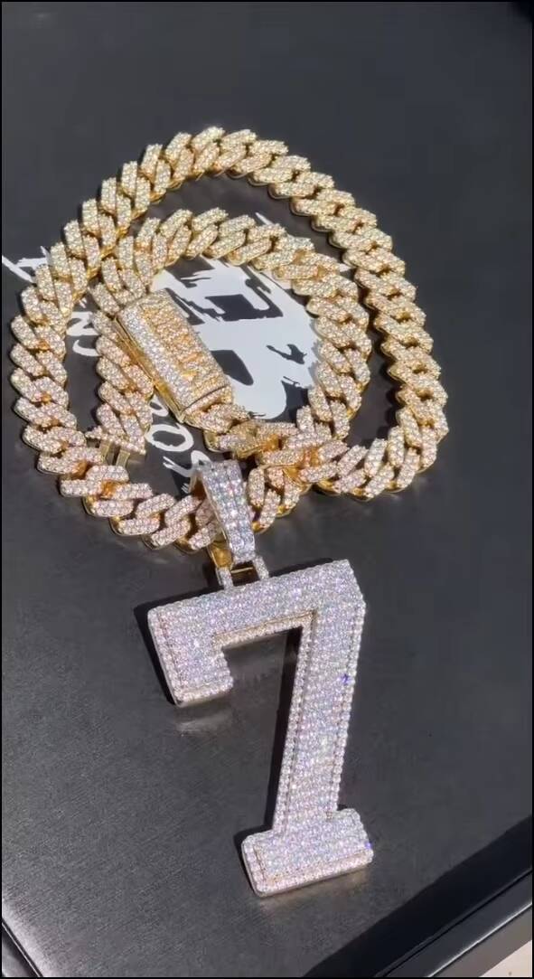Custom Full Pave Iced Out Moissanite 925Silver White Gold Plated Big Number 7 Pendant Heavy Cuban Chain Necklace for Trendsetter