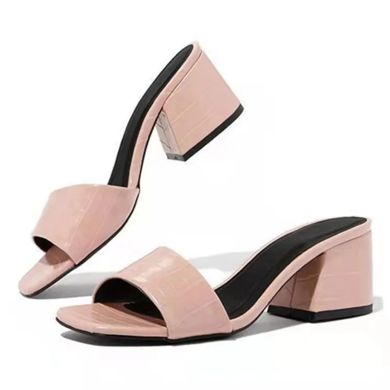 Summer Slippers Women Fashion Shoes for Women Black Large Sandals Heel Slippers Zapatos De Mujer 260306
