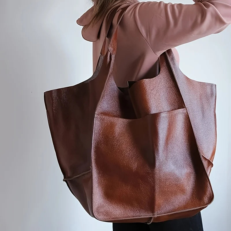 Retro Minimalist Tote Bag Large Capacity Shopping Bag Fashion PU Leather Soft Leather Shoulder Bag 260306