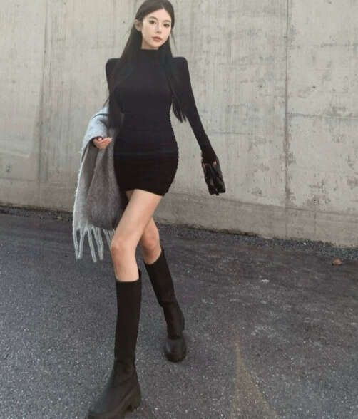 2026 spicy girl half A1 high neck long sleeved women's autumn and winter slim fit tight inner layer bottom skirt pure desire style short skirt