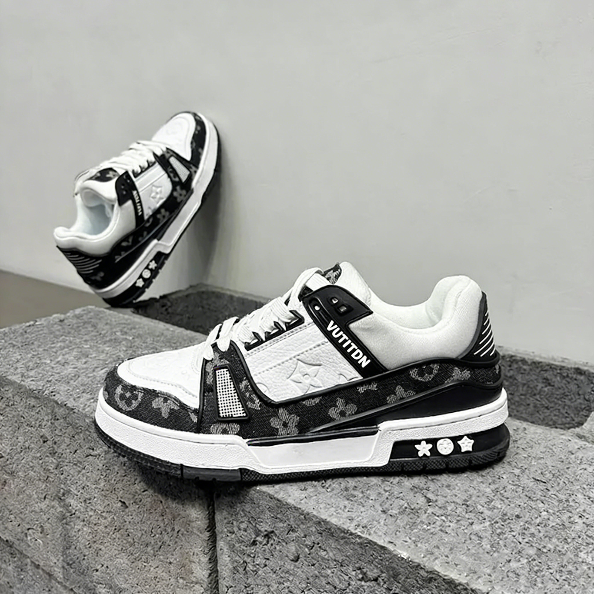 Free delivery Casual Shoes Fashionable casual sports shoes anti slip and comfortable simple low top board shoes