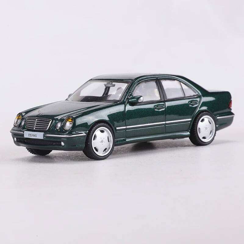 SHADOW 1:64 E55 W210 Alloy Model Car Z260306