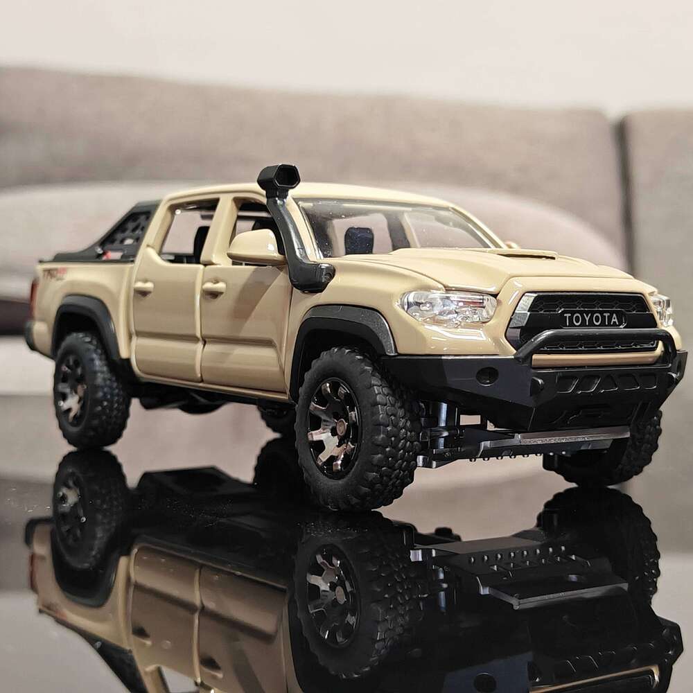 1:32 Toyota Tacoma TRO Off Road Pickup Alloy Diecast Model Computer Desktop Decoration With Sound Light Beautiful Christmas Gift Z260306