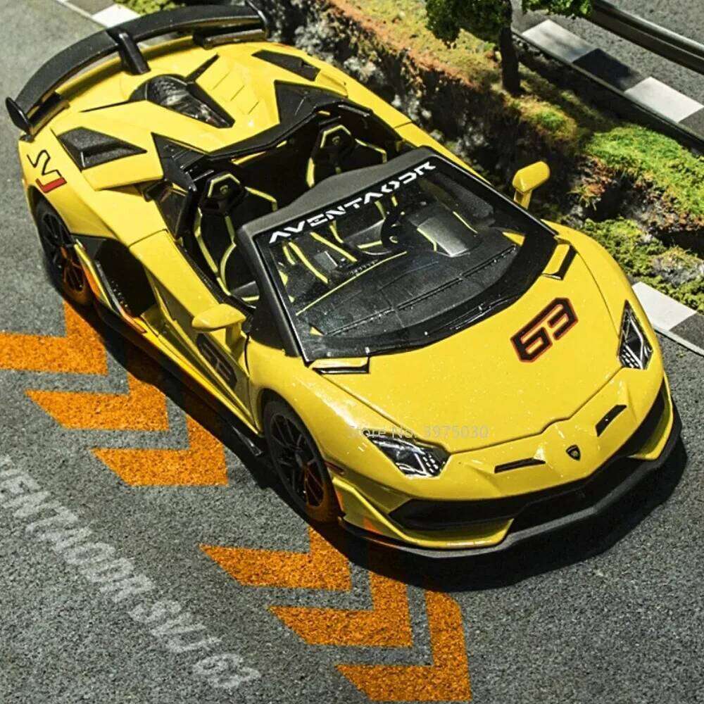 1:24 Alloy Sports Car Model Toys Lambor Aventador SVJ 63 Diecast Metal Models 4 Doors Opened Sound Light for Boys Holiday Gifts Z260307