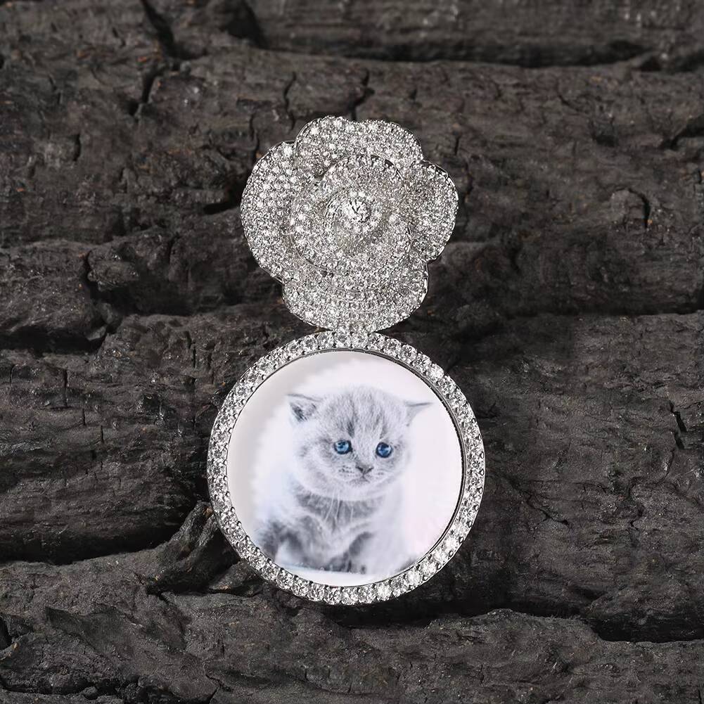 Iced Out Hip-Hop Memory Rose Shape Buckle Pendant Custom Flower Clasp Photo Medallion Necklace Fashion Accessory