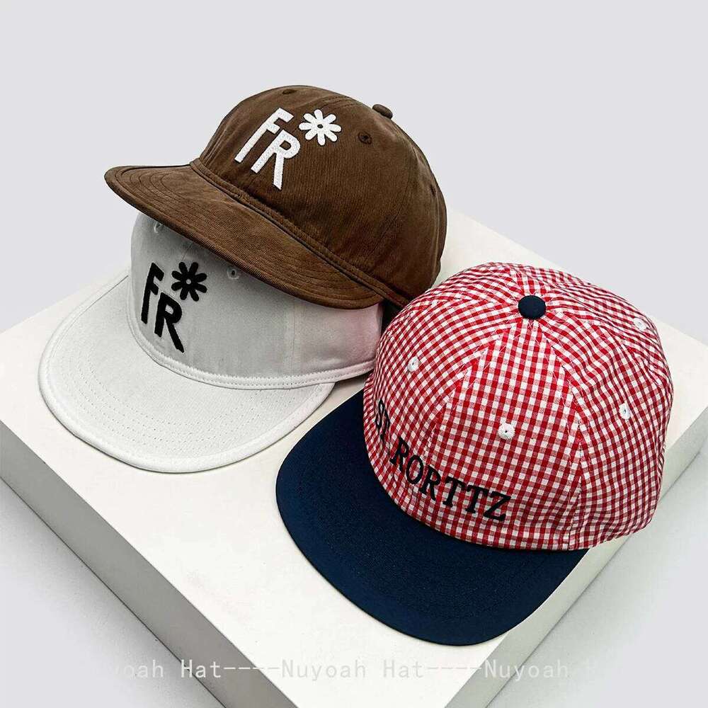 Little Daisy letter Plaid Baseball Hats Sunshade Color Block New Men Women Versatile Korean Flat Eave Fashion Peaked Caps Retro Y260304