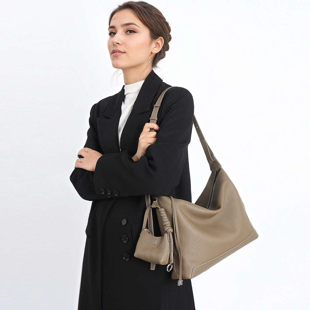 Luxury Shoulder Bags Totes Hobo Korean Niche Light Single Underarm Crossbody For Women Large Capacity Tote High End Genuine Leather S Bag SENYY