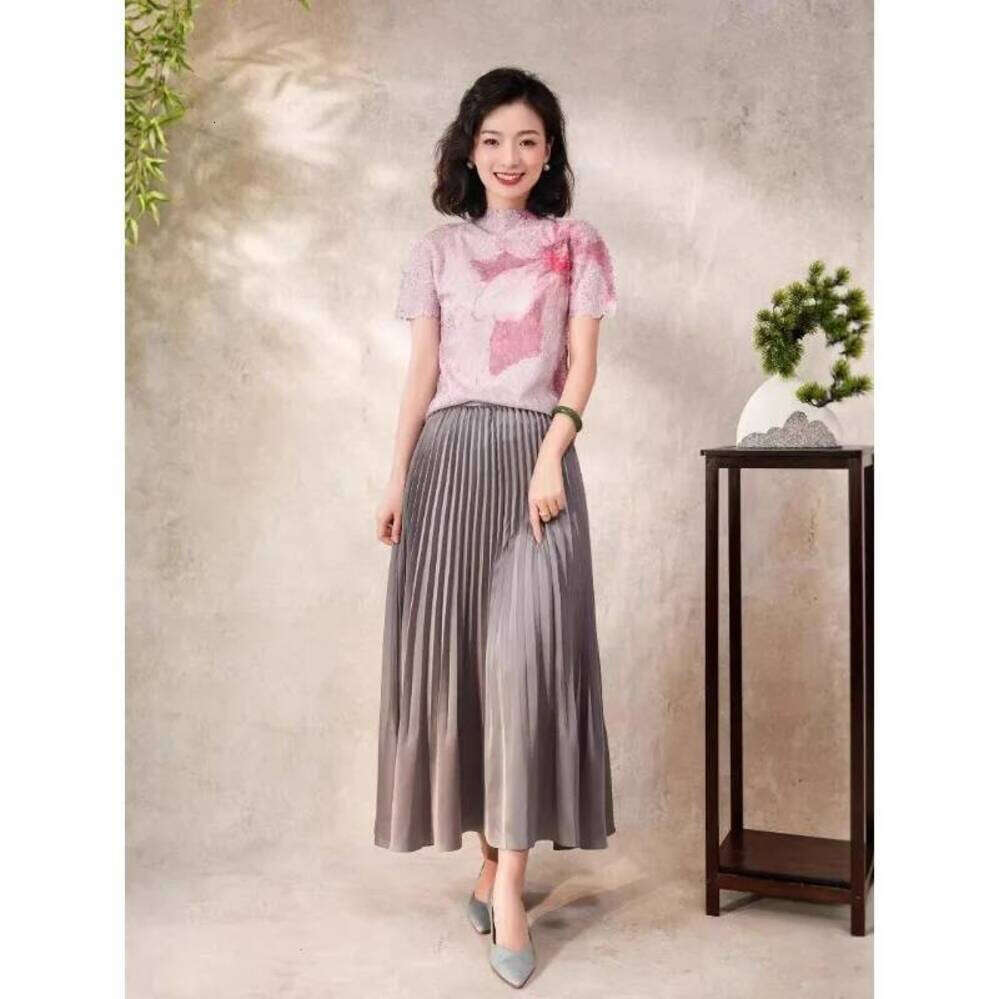 ZHE HAN Summer Miyake Pleated Round Neck T-Shirt Short-Sleeved Printed Top Simple Loose Large Size With Stretch Thin Breathable Clothing