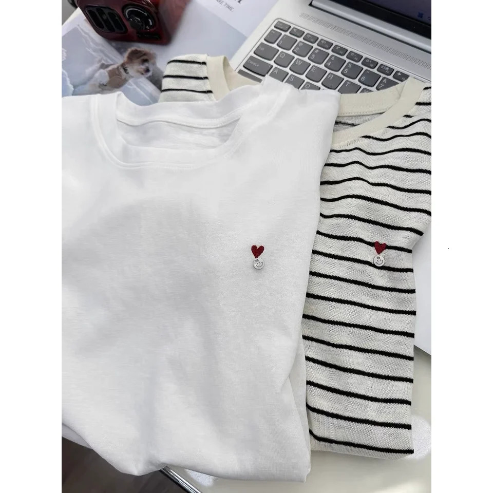 2026 Spring/Summer Fashion Heart-shaped Short-sleeved Womens T-shirt Summer Loose and Simple Embroidery Top 260304