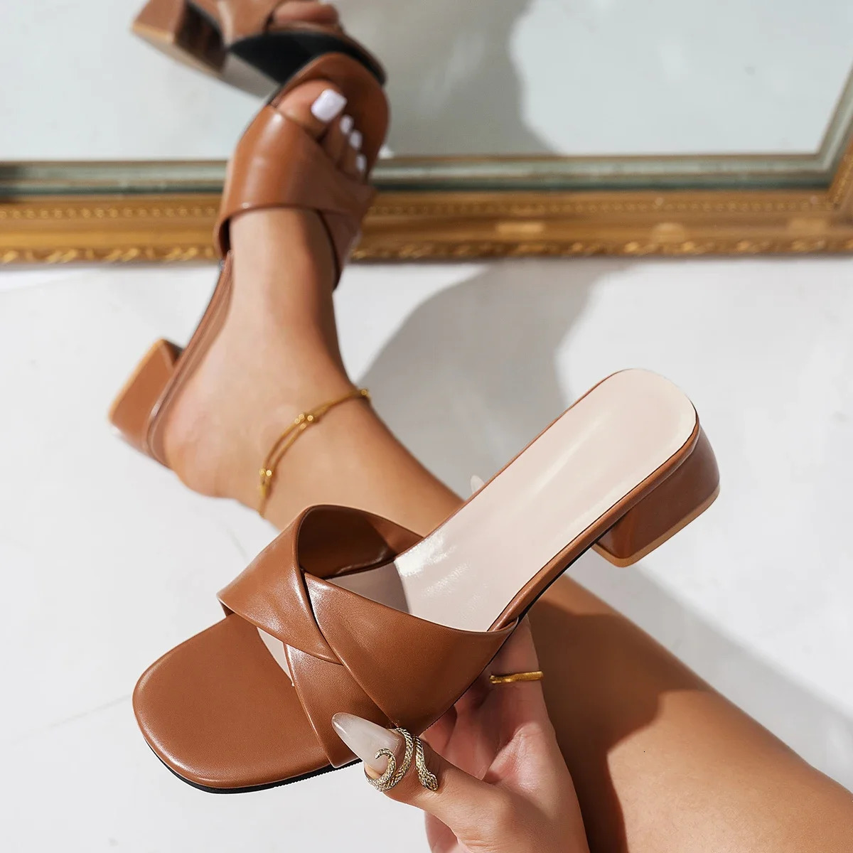 Summer Fashion Open Toe Solid Color Simple Leather Surface Versatile Candy Color Large Slippers Square Heel Shoes Women 260306