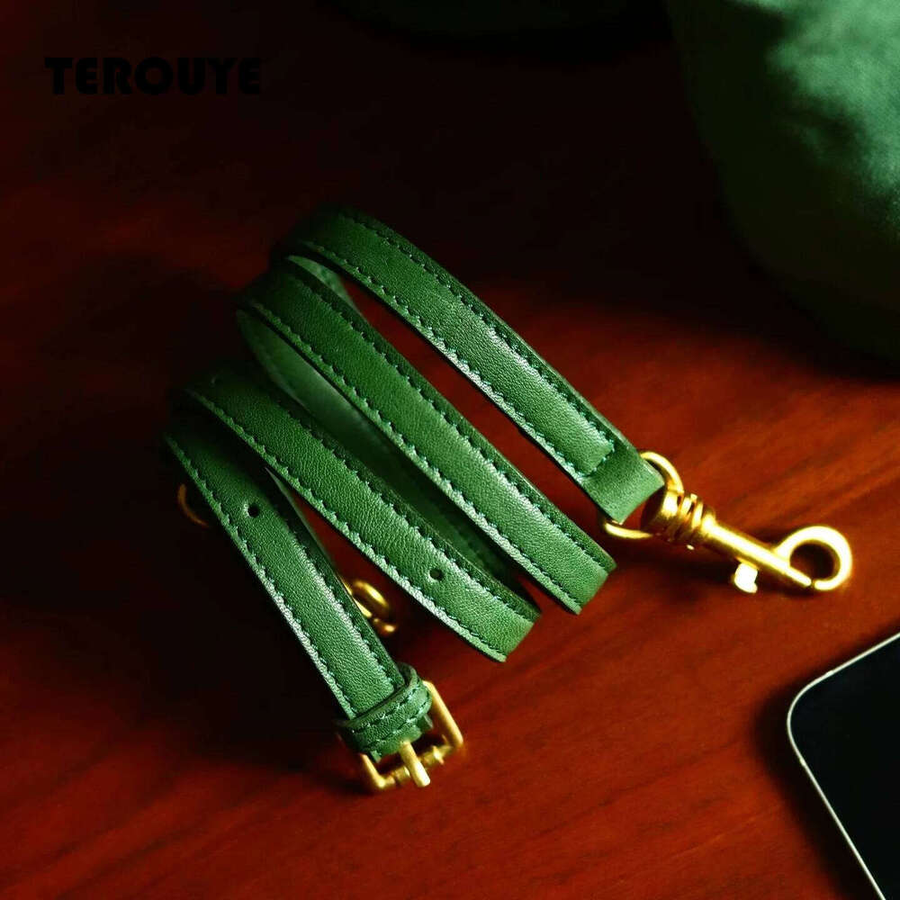 Women's Green Handbag Solid Pu Leather Bucket Bags Large Capacity Female Daily Shopping Composite Pack Commuting Crossbody Bag TEROUYE