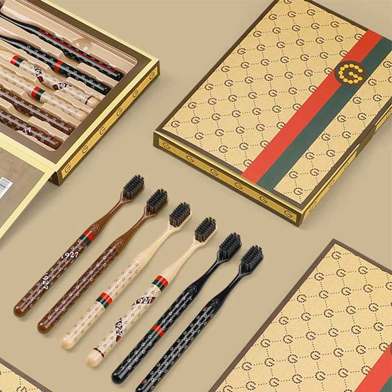 This 6-piece toothbrush gift box with soft bristles provides deep oral cleaning for adults in daily home and travel use.T260307