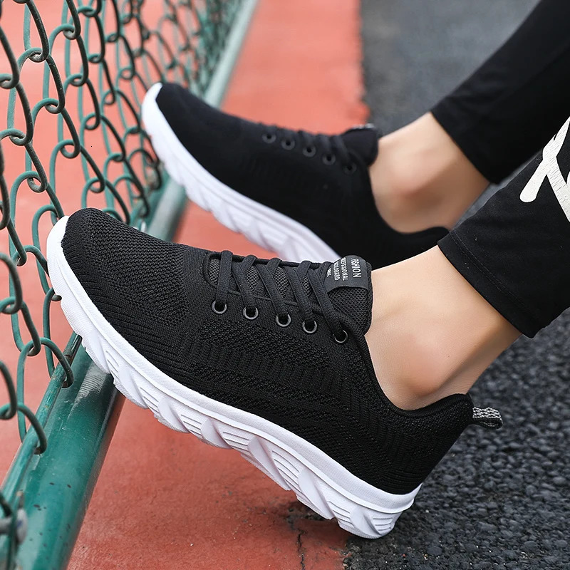 MAEDEF 2024 Running Shoes Men Sneakers Fashion Lightweight Trainers Breathable Walking Shoe Outdoor Comfortable Athletic for Men 260228