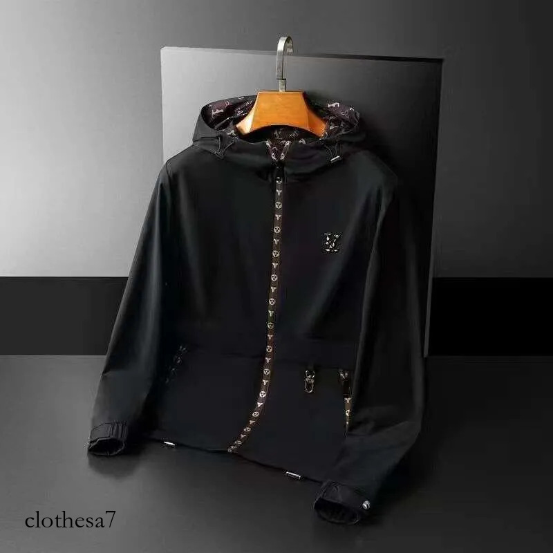 2025 European Spring Autumn New Men's Jacket With Chest Logo Lettering, Light Luxury Hooded Coat