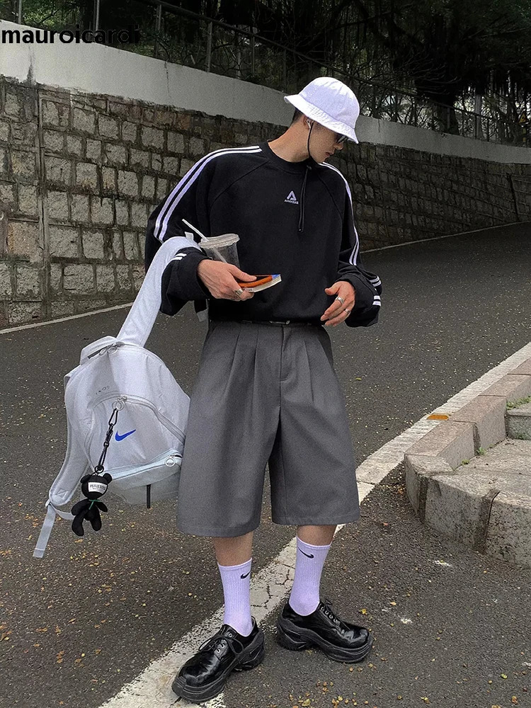 Mauroicardi Spring Summer Loose Casual Soft Grey Pleated Shorts for Men with High Waist Short Straight Pants Korean Clothes 260304