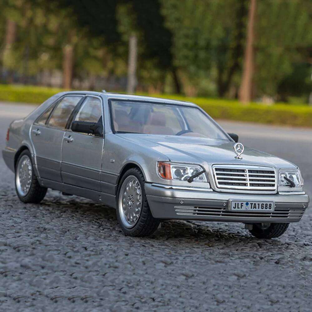1:24 W140 300SL Toys Alloy Miniature Car Diecast Model Doors Opened Sound Light Pull Abck Rubber Tires Vehice Kid Christmas Gift Z260307