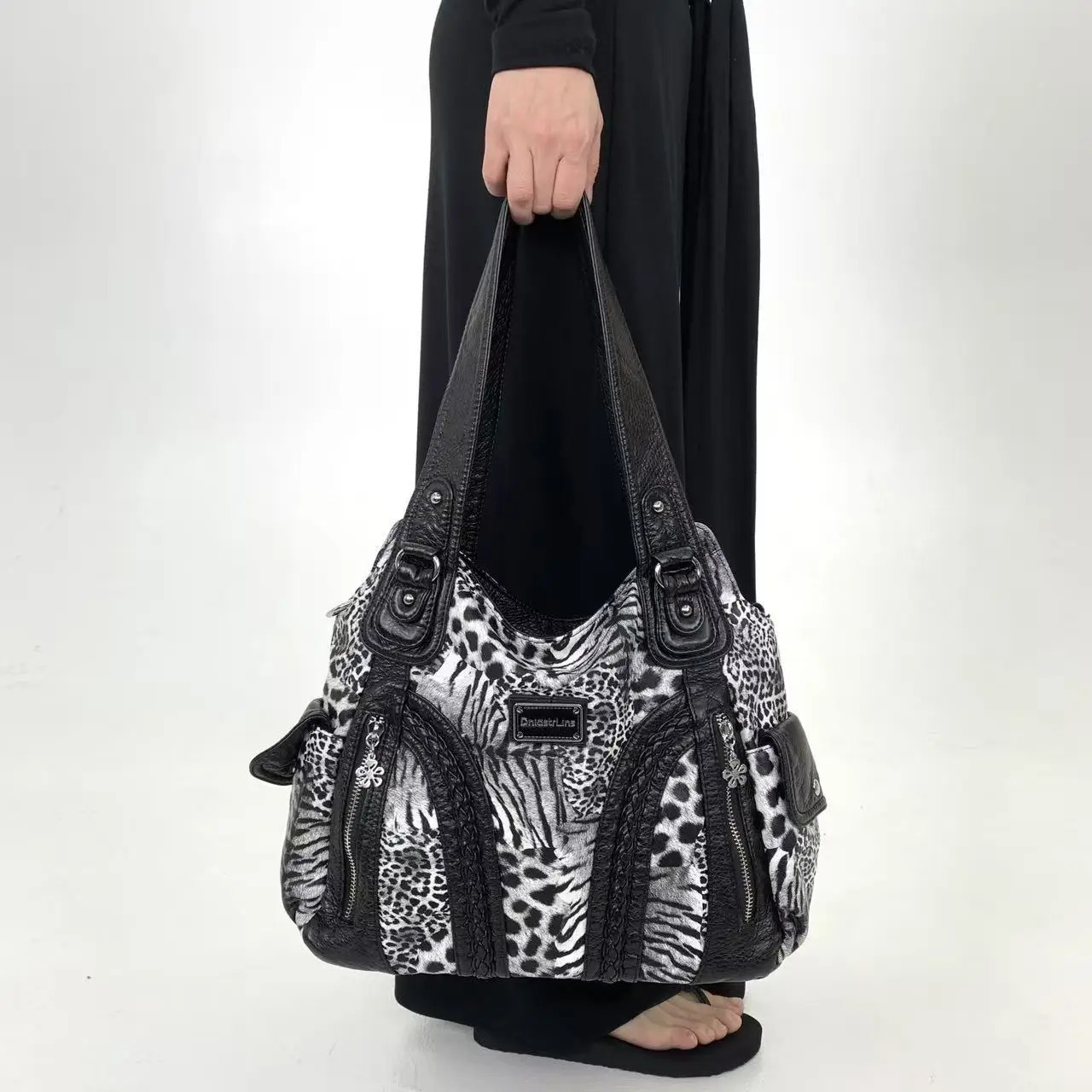 Y2K Melad Leopard Pattern Street Ladies Shoulder Bag with Large Capacity Multiple Separations Personalized Crossbody Bag 260303