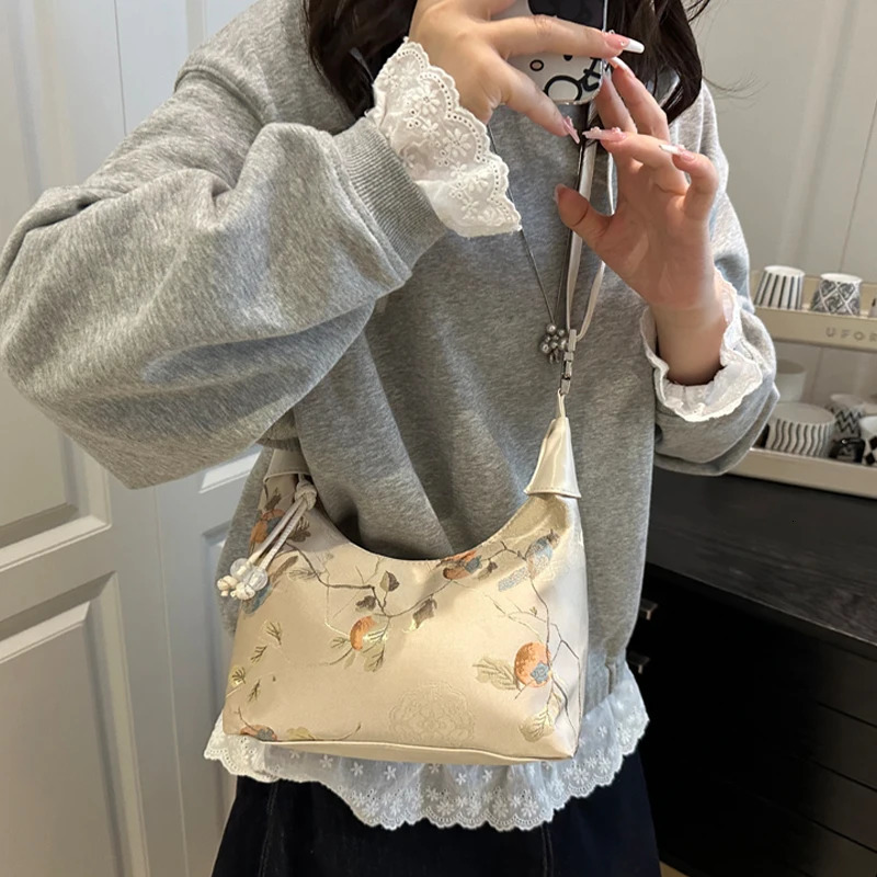 Chinese Style Womens Handbag 2025 Highvalue Fashion Shoulder Bagcrossbody Baghandbag 260307