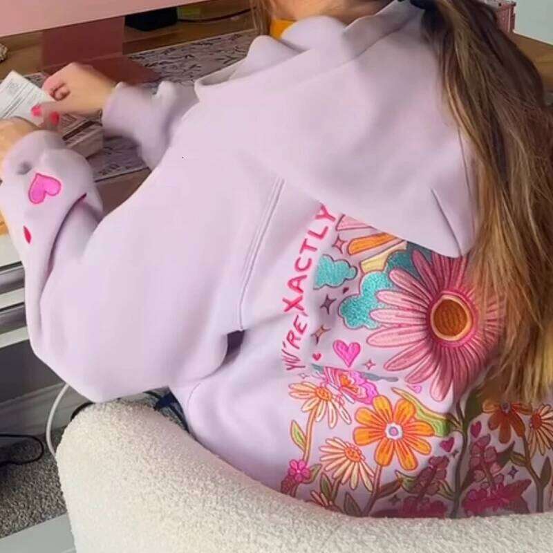 Combhasaki Women's Y2k Floral Letter Embroidered Hooded Pullover Cozy Stylish Long Sleeve Loose Sweatshirts With Kangaroo Pocket Gym Clothing Swe
