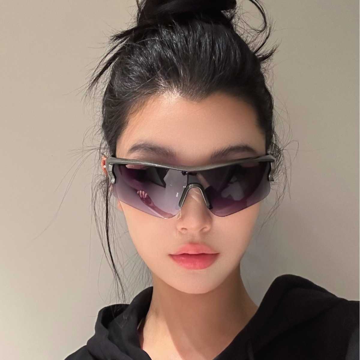 Outdoor Windproof Cycling Sports Goggles Climbing Mountaineering Glasses Bicycle Sunglasses UV Protection Womens Sunglasses Mens S260304