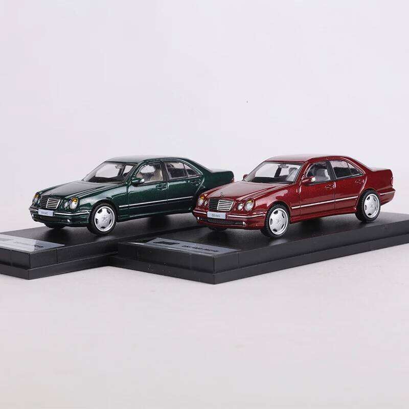 SHADOW 1:64 E55 W210 Alloy Model Car Z260306