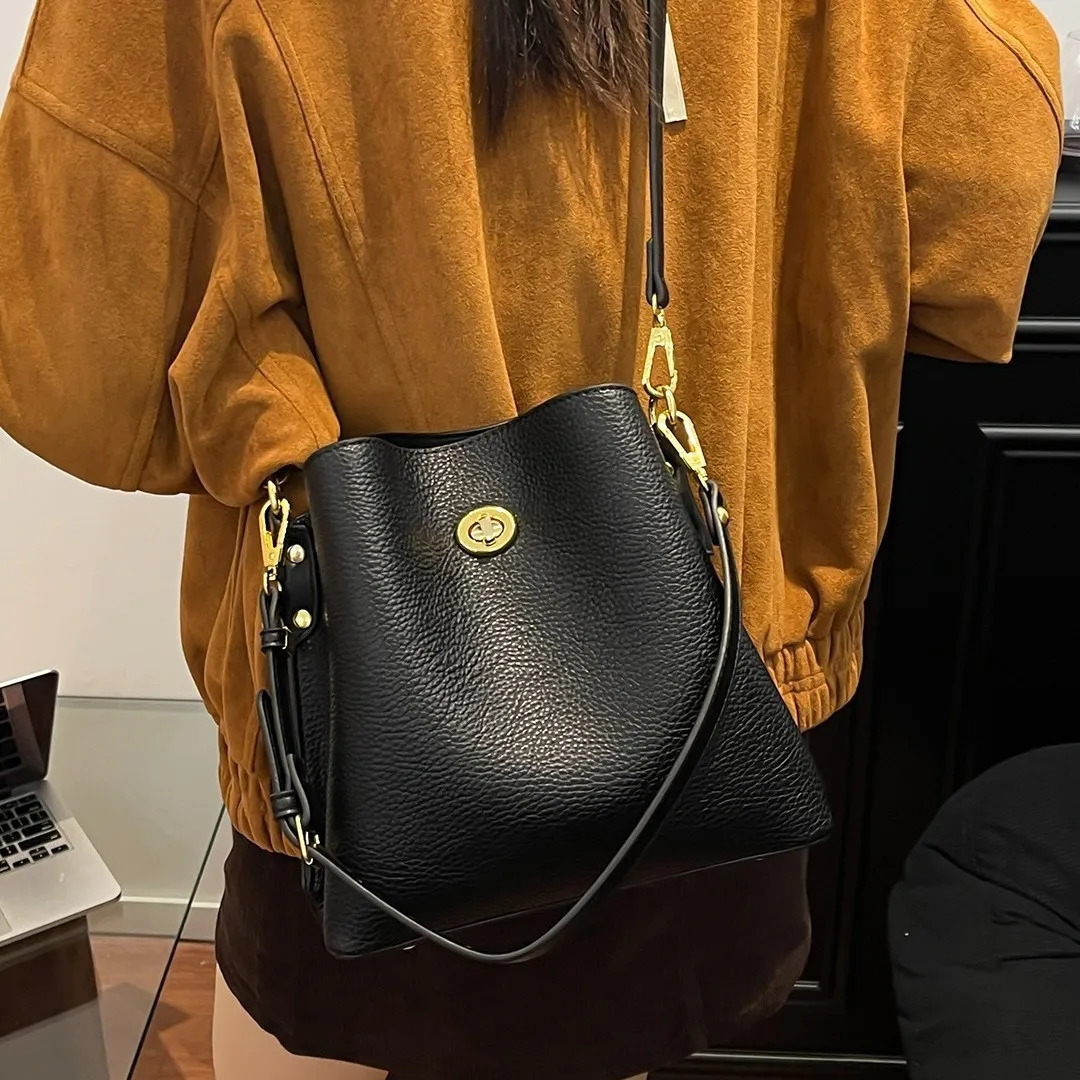 Fashion PU leather Women Handbags Large Capacity female Bucket Shoulder Bag Elegance ladies messenger bag burgundy totes 260228