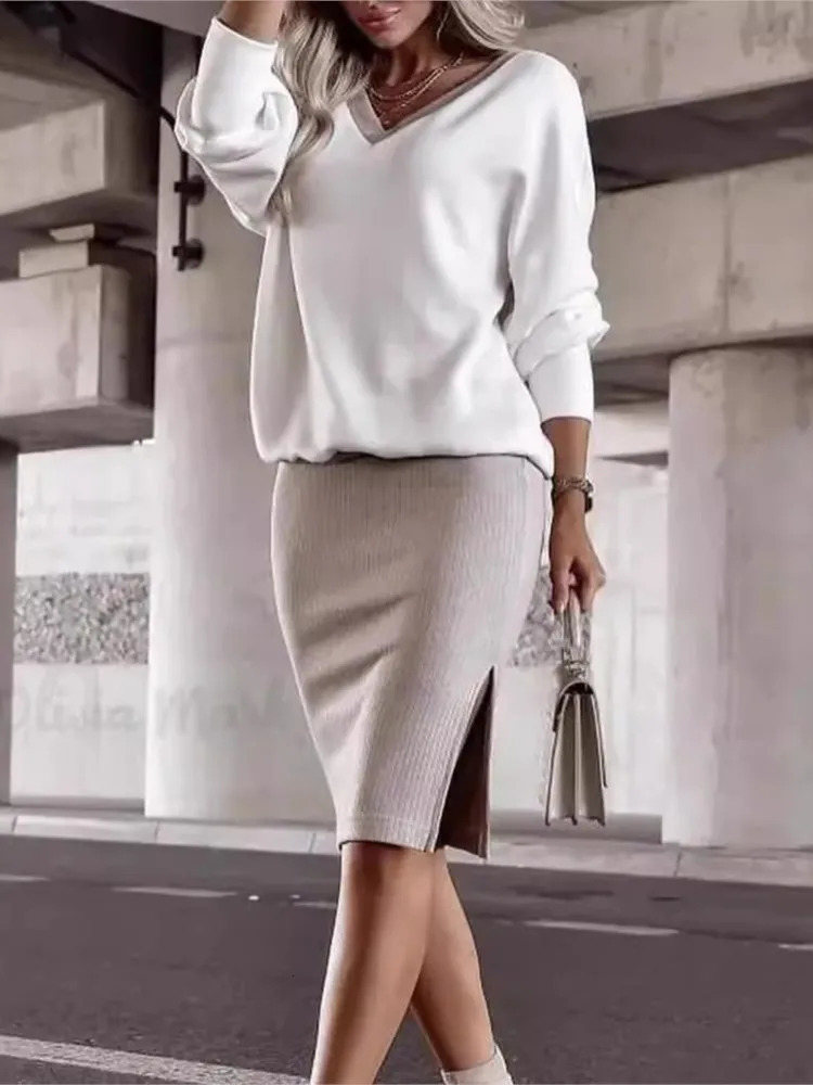 Autumn Winter Casual Loose V-neck Sweatshirt Suit Womens Tight Skirt Long-sleeved Top Two-piece Set Fashion Holiday Sets 260304