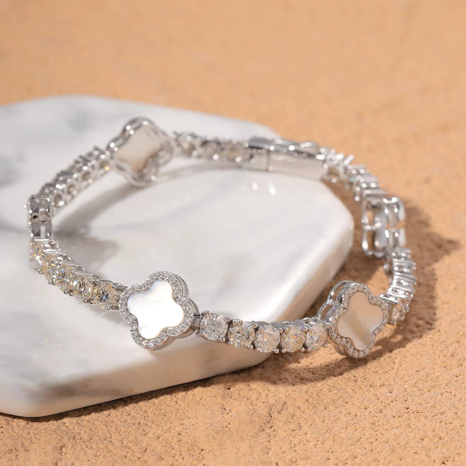 Luxury VVS D Moissanite 925 Silver Hip Hop Tennis Chain Jewelry New Design Clover Bracelet Charming Elegant for Gift Wedding