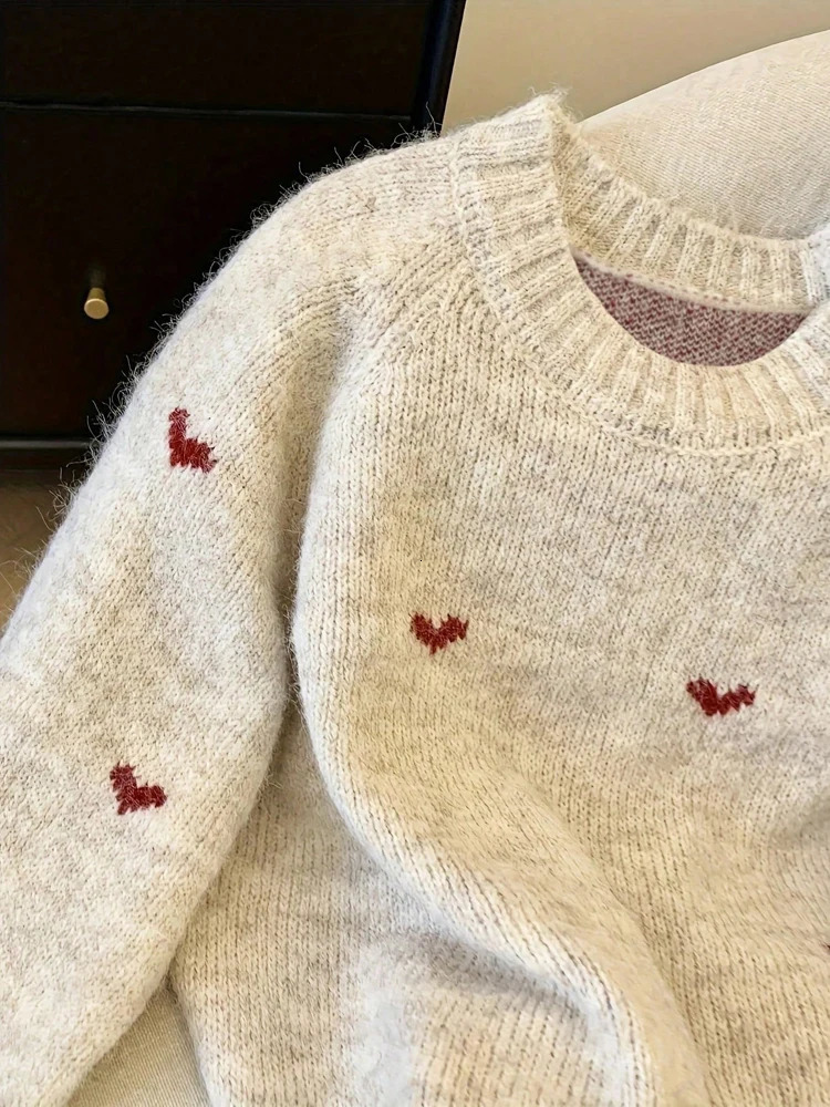 Autumn Winter Comfortable Heart Pattern Sweater Long Sleeve Pullover Round Neck Top Warm Versatile Womens Clothing 260306