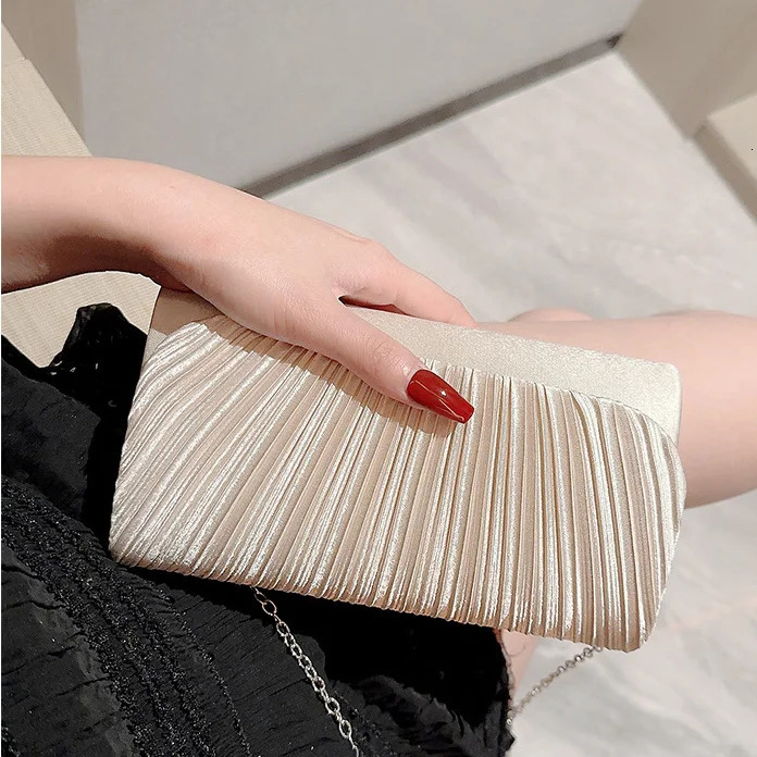 Texture and Fashionable One Shoulder Crossbody Fashion Bag Party hand bag elegant Fashion fold evening clutch bag 260306