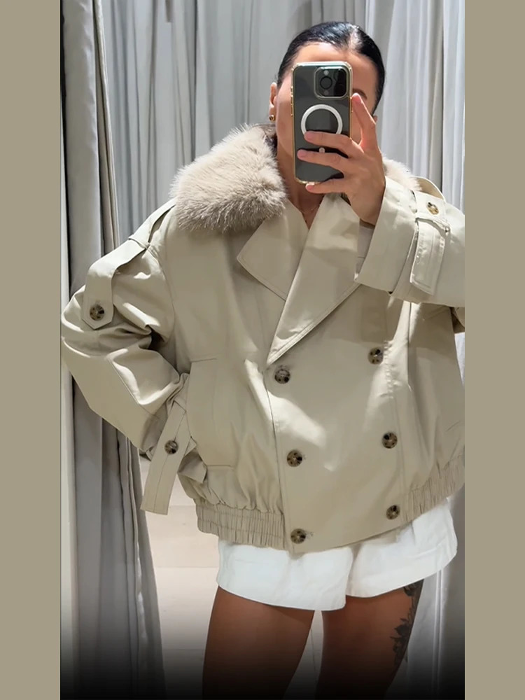 Chic Fur Collar Short Windbreaker Coat Women Fashion Double Breasted Pocket Loose Jacket Autumn Daily Commuting Office Outerwear 260228