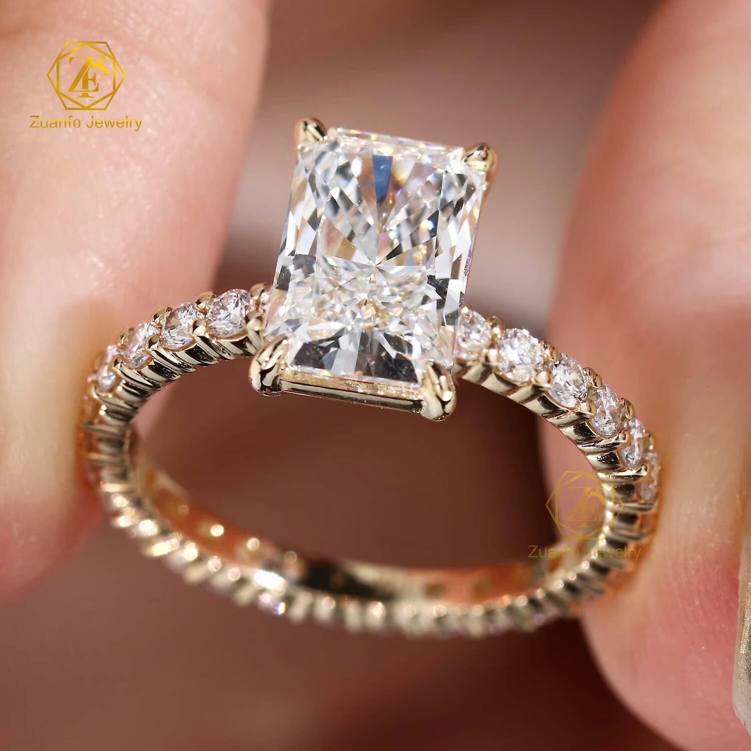 Hot Selling 1CT 15CT Radiant Cut Engagement Ring Iced Out Diamond IGI Certified Cvd Lab Grown Created Diamond Ring 14K Gold