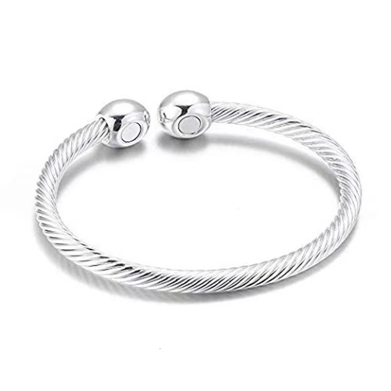Luxury Brand Designer Jewelry Hot-Selling Open Magnetic Couple Bracelets European And American Metal Adjustable Jewelry Bracelets Threaded Jewelry Acc