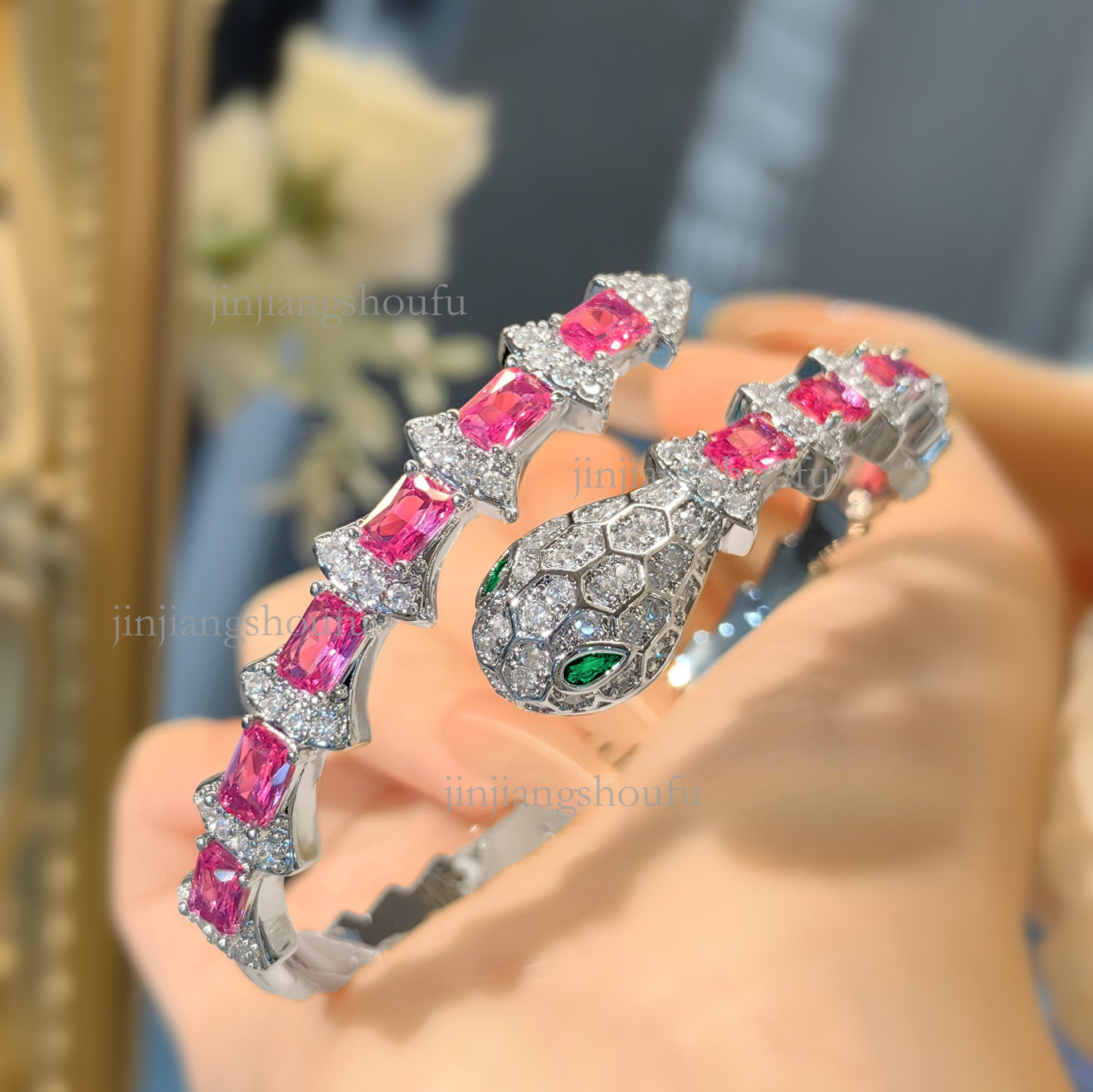 2026 Designer Inlaid Red Corundum Snake Bracelet Luxury Brand Women's Jewelry Fashion Temperament Heavy Craftsmanship High-end Spring Bracelet Wh