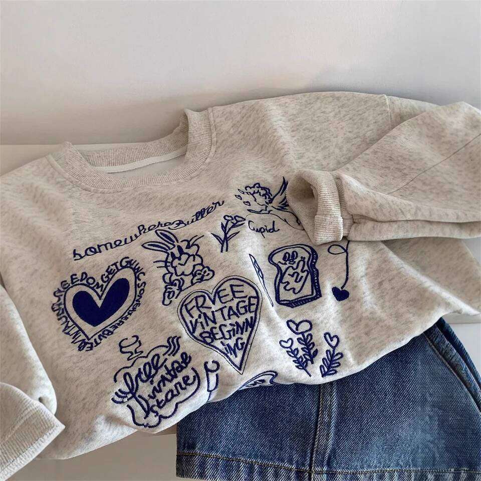 Korean Fashion Women's Gray Embroidered Round Neck Short Sweatshirts Autumn Long Sleeves Vacation Pullovers Tops Casual Popular Gym Clothing Swea