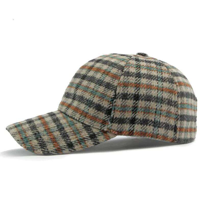 Elegant Plaid Fleece Baseball Cap Thick Warm Casual British Retro Style Two-Tone Design Perfect for Everyday & Holiday Outfits Y260304
