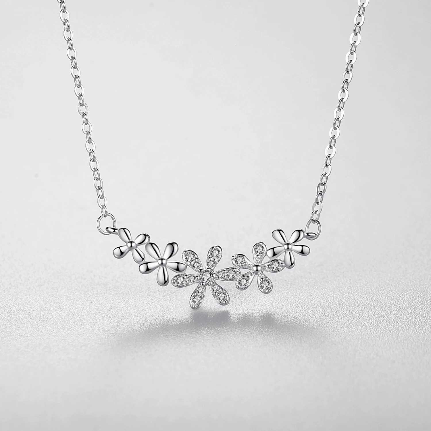 Ailmay Genuine 925 Sterling Silver Little Daisy exquisite Flowers Jewelry Sets Sparkling CZ For Women Statement Jewelry Gift H260307 - view 6