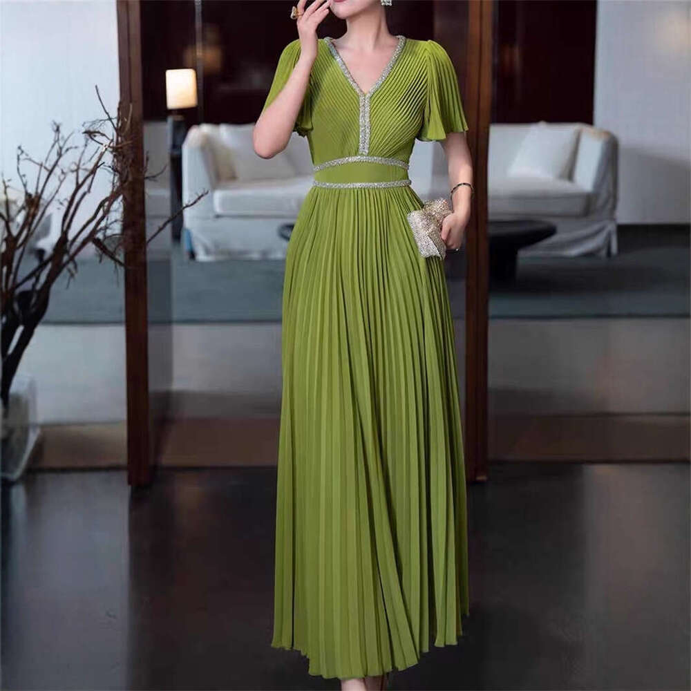 2026 Spring and a2 Summer Women's Designer Elegant Women's V-neck Wrinkled Elegant Long Skirt Multi color Dress