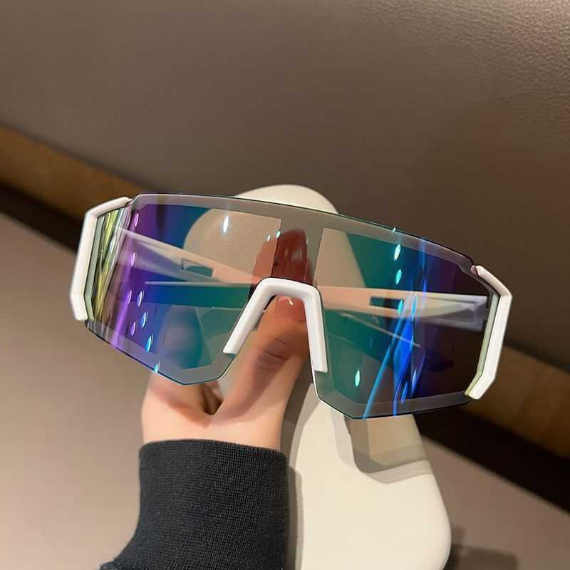 Millennium style futuristic cycling windproof sunglasses for trendy men and women outdoor hiking and skiing colorful large frame sunglasses S260304
