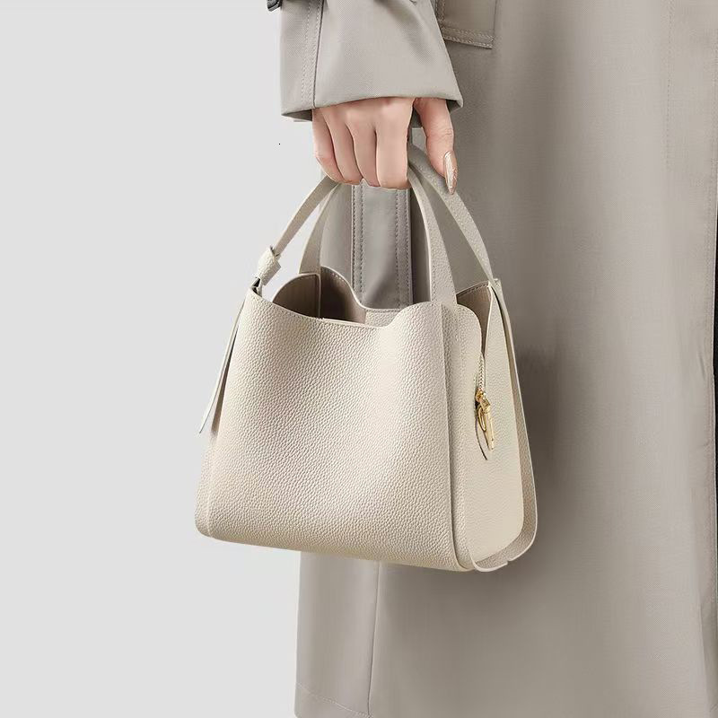 Free Shipping Bucket Bag 2026 New Top Luxury Women's Luxury Bag Commuting Fashion Shoulder Bag Designer Bag Handbag High-end Large Capacity Cross