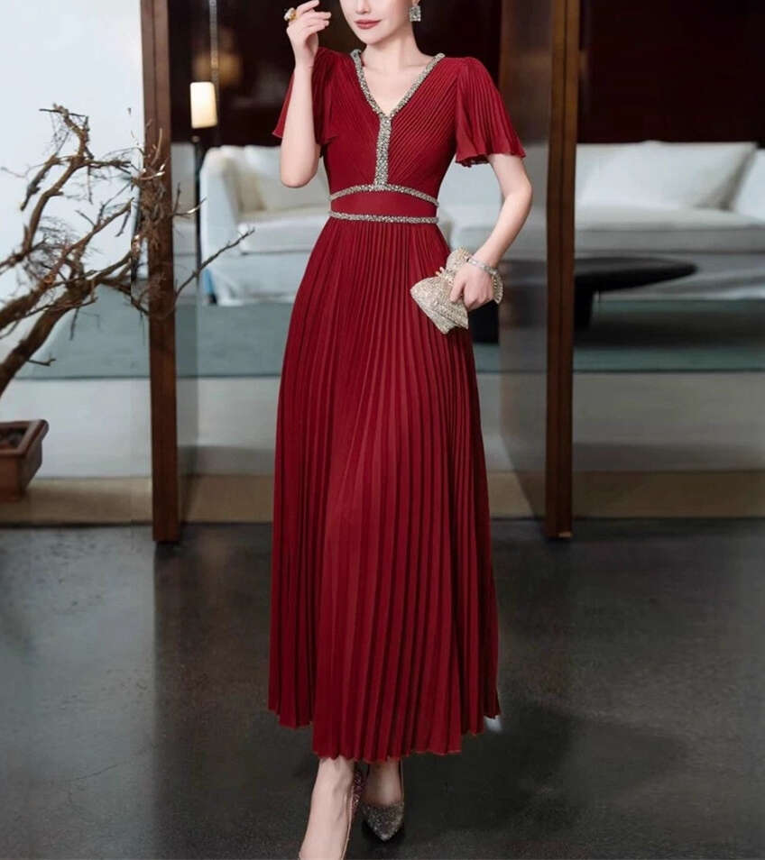 2026 Spring and Summer Women's Designer Elegant Women's A1 V-neck Wrinkled Elegant Long Skirt Multi color Dress