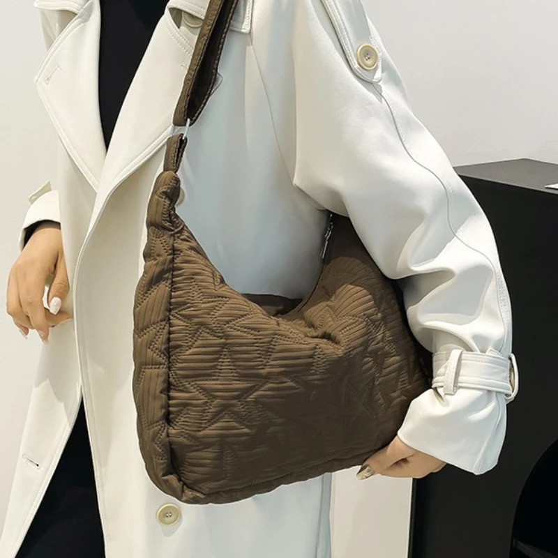 Women Crossbody Bags Large Capacity Casual Commuting Bag Lightweight Lazy Style with Star Embroidery Wrinkled n Tote 260307