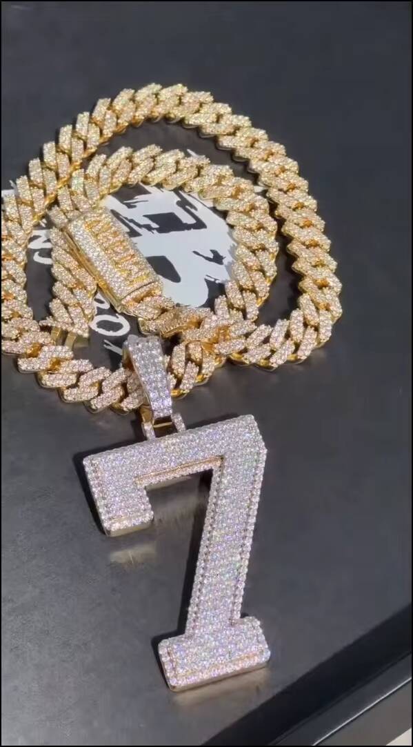 Custom Full Pave Iced Out Moissanite 925Silver White Gold Plated Big Number 7 Pendant Heavy Cuban Chain Necklace for Trendsetter