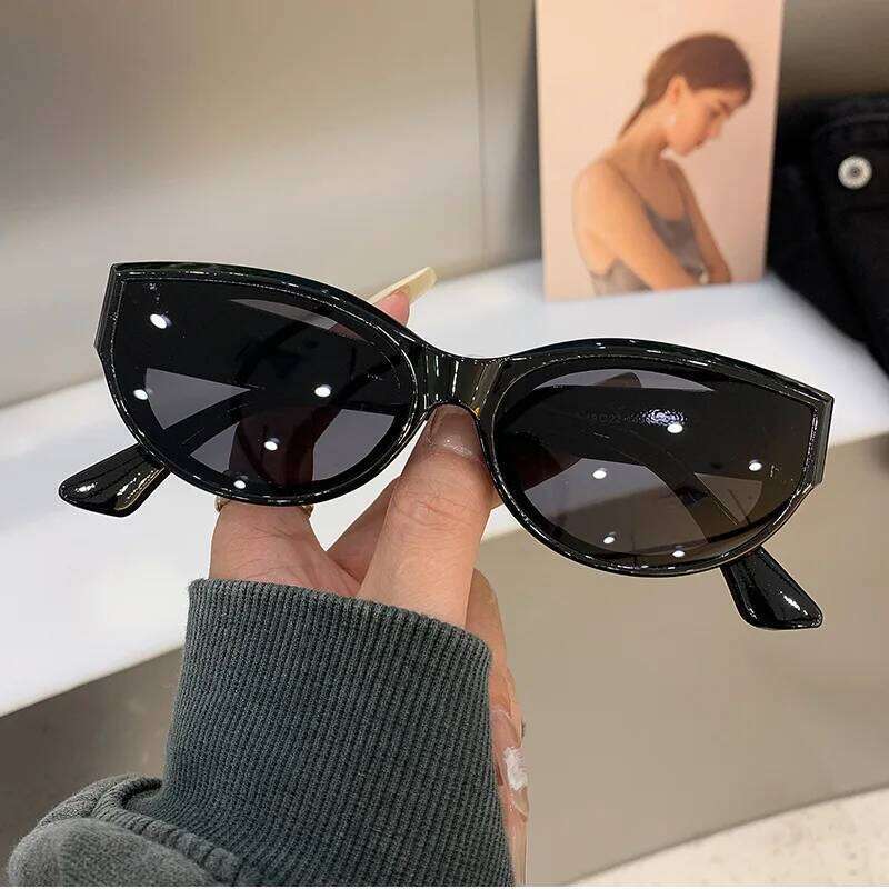 Summer Retro Oval Frame Sunglasses UV400 Shades for Women Fashion Vintage Outdoor Travel Street Style Sun Glasses Z260306