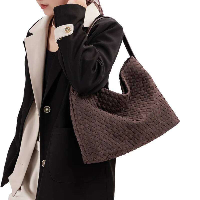 2025 Large-Capacity Woven Shoulder Bag for Women, Commuter Tote, Underarm Bag, Vintage Suede Crossbody XJ260306