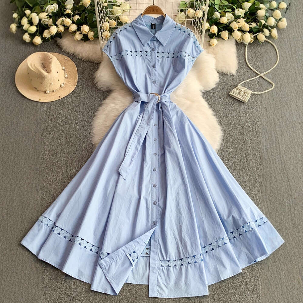 2026 Women's French Retro Style Lace Splicing Sleeveless Summer Button Waist Slimming Dress with Wide Bottom